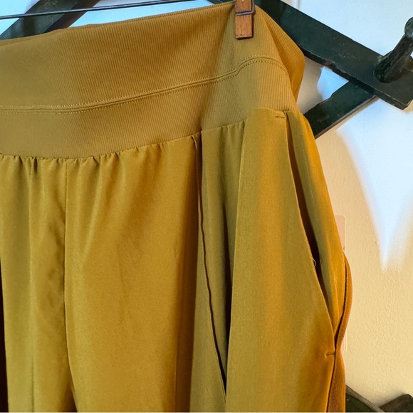 Athleta Plus Size Nolita Wide Leg Trousers in Golden Bronze NWT - Picture 7 of 14